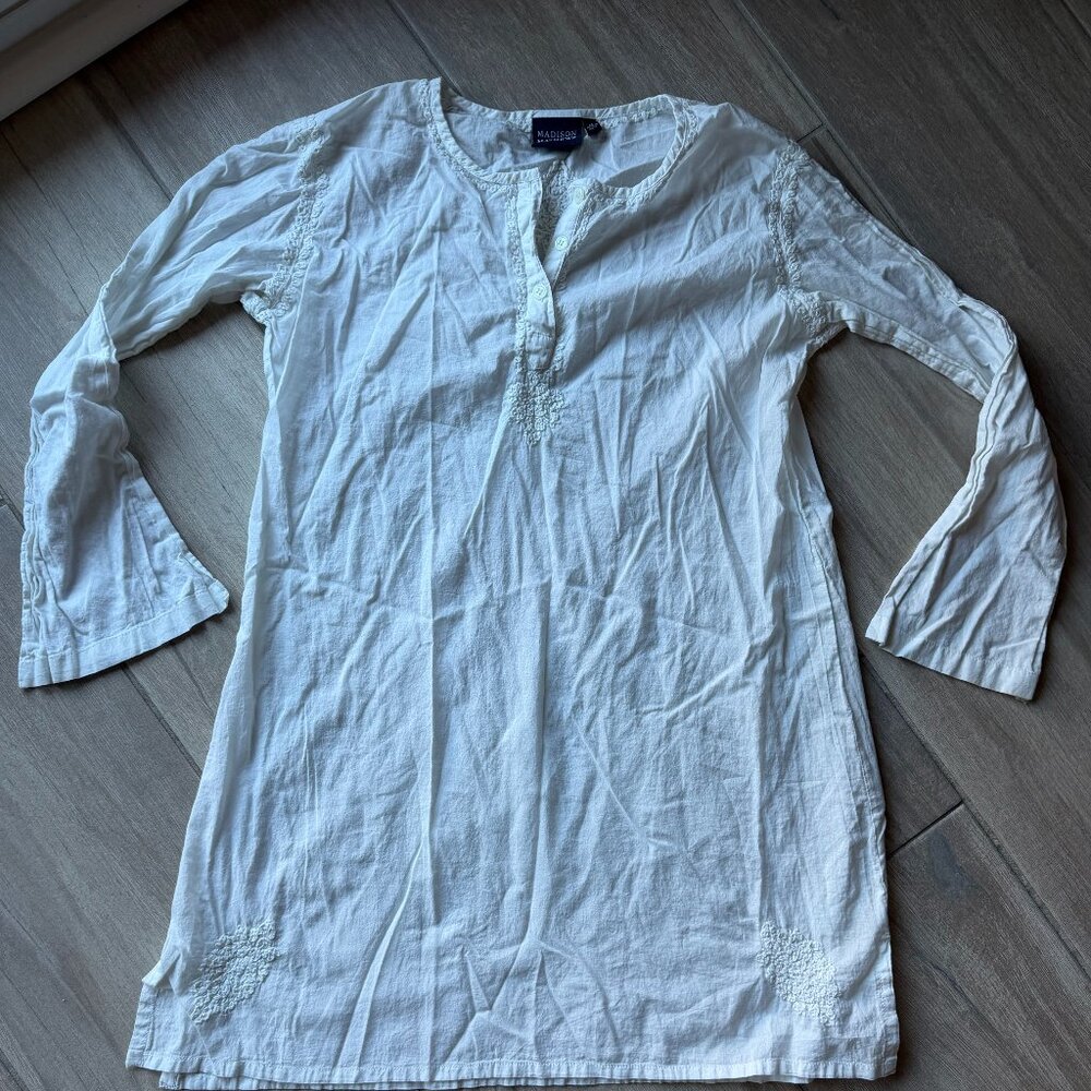 Madison Mathews - Flowy tunic coverup - Size Medium